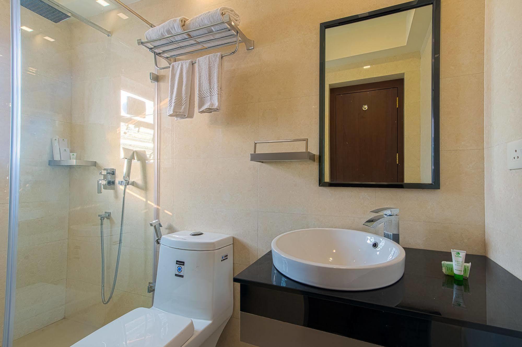Treebo Vedanta Hotell Calcutta Exteriör bild